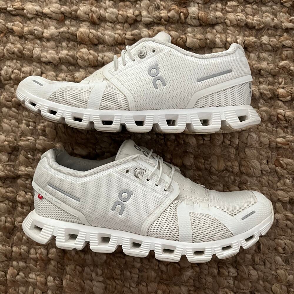 On Cloud 5 Women 7.5 White Running Shoes Sneakers CloudTec Swiss Engineering - Picture 4 of 14